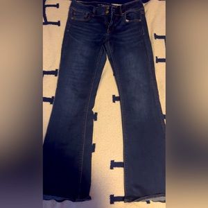 American Eagle women’s super super stretch artist flare jeans